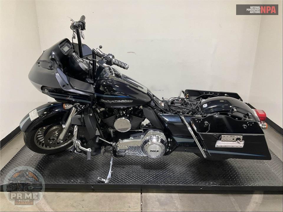 2013 Harley-Davidson FLTRU ROAD GLIDE ULTRA — фото 3