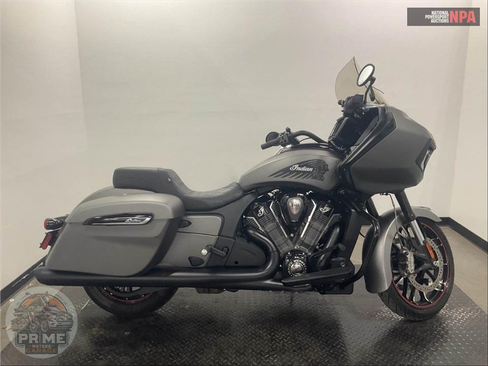 2023 Indian Motorcycle CHALLENGER DARK HORSE (SMOKE) — фото 1