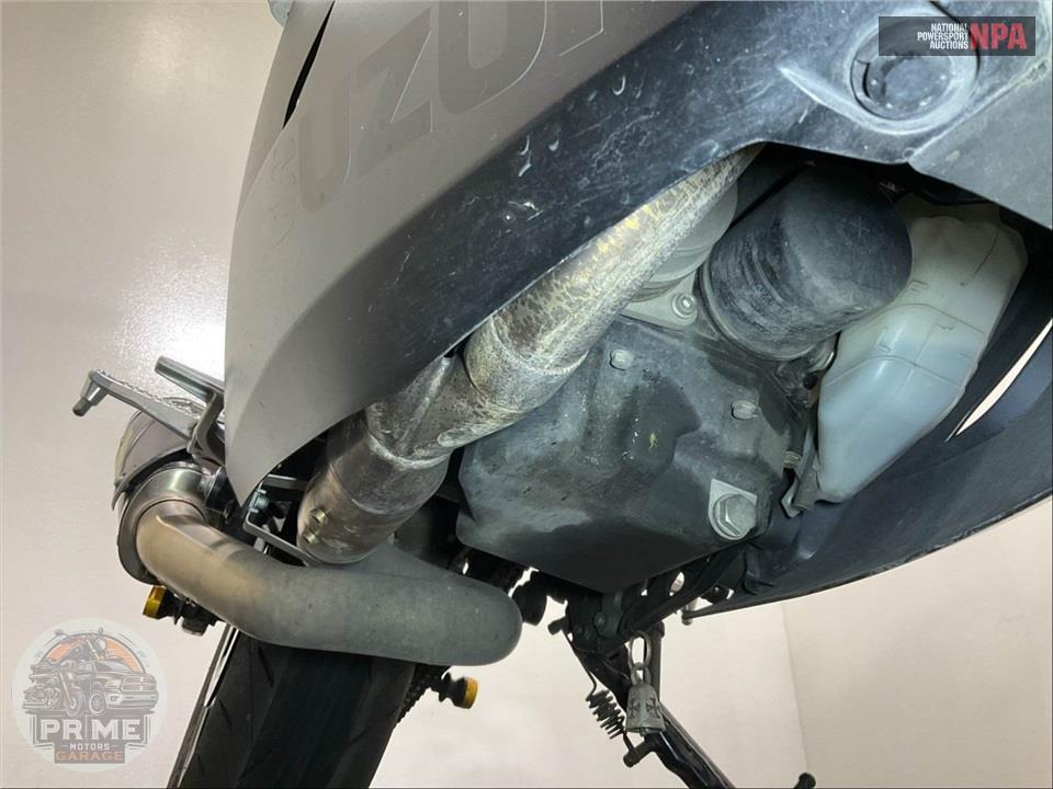 2025 Suzuki GSX800FRQM5 GSX-8R — фото 12