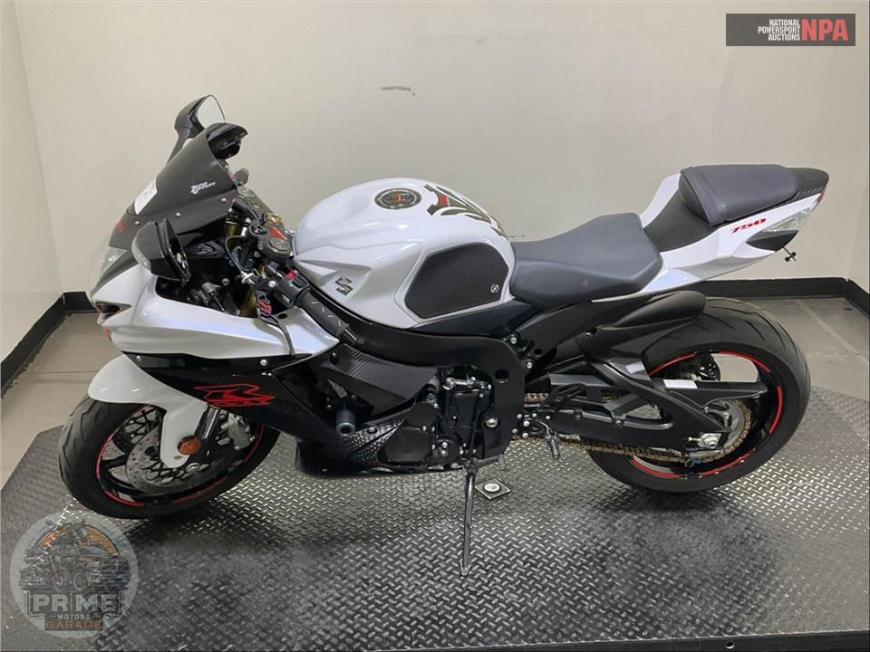 2019 Suzuki GSX-R750L9 — фото 3