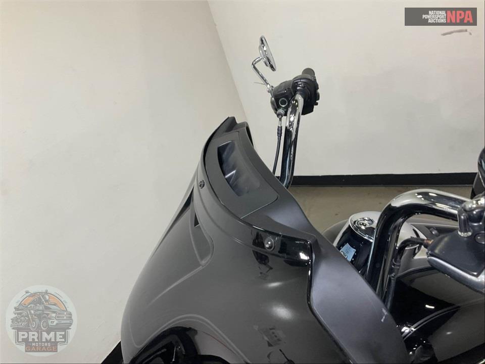 2022 Harley-Davidson FLHTCUTG TRI GLIDE ULTRA CLASSIC — фото 24