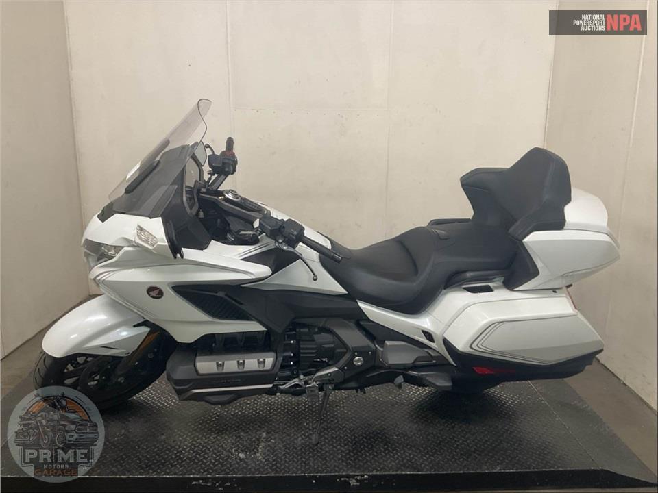 2020 Honda GL1800 GOLDWING TOUR — фото 3