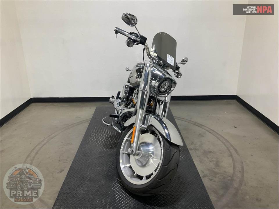2025 Harley-Davidson FLSTFI SOFTAIL FAT BOY GRAY GHOST — фото 2