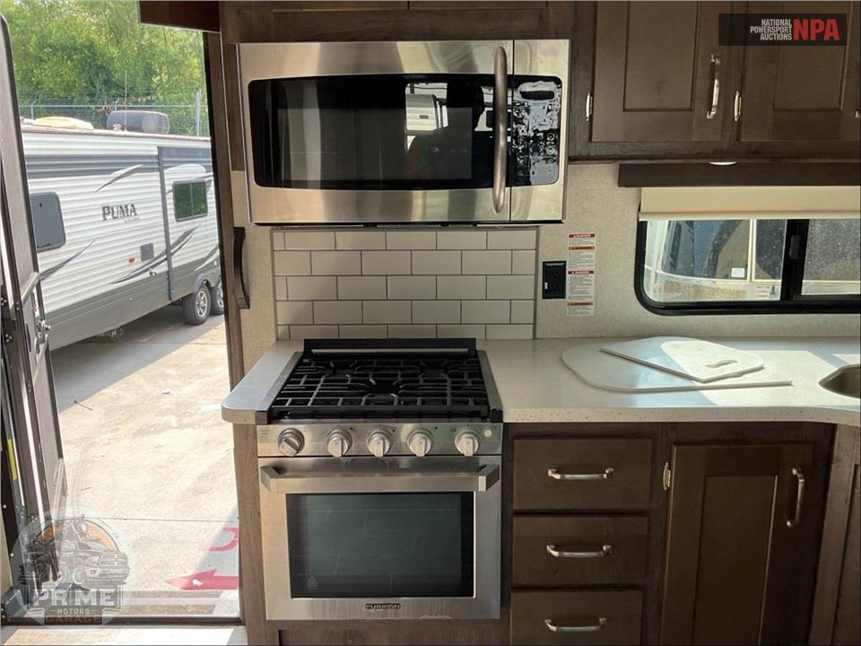 2019 Keystone Rv M-381 TH - MONTANA HIGH COUNTRY TOY HAULER TOY HAULER SERIES — фото 28