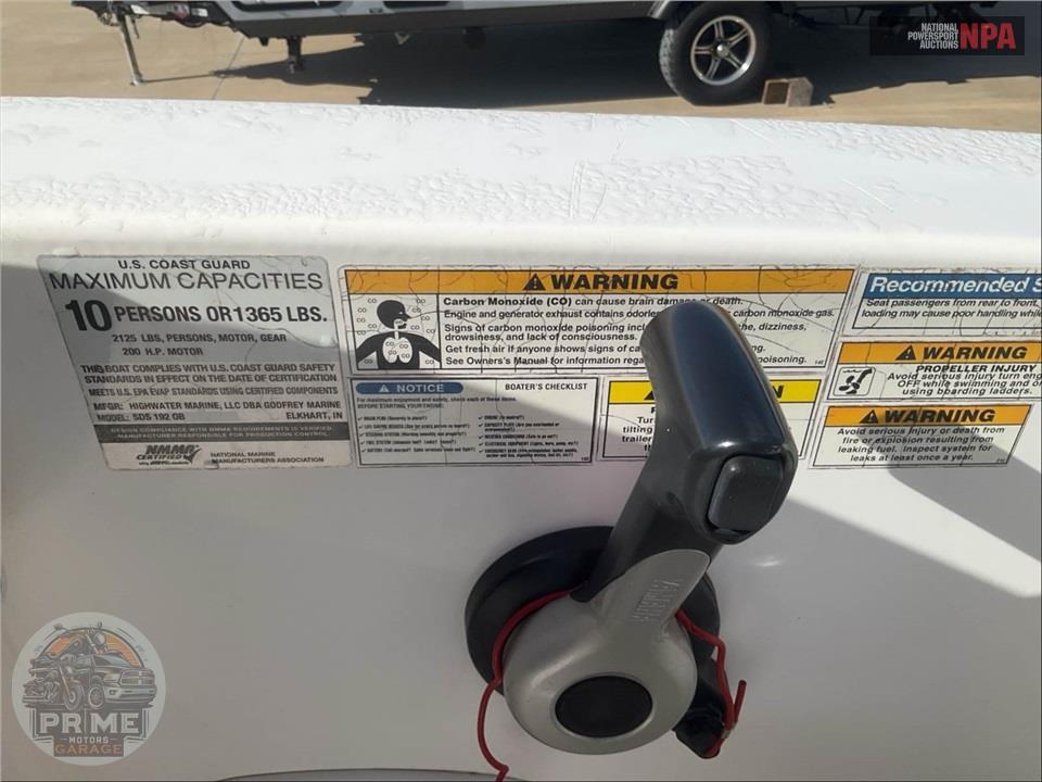 2018 Hurricane Boat SS 192 SUNDECK SPORT SERIES L=19/E=1-150HP YAMAHA OB — фото 6