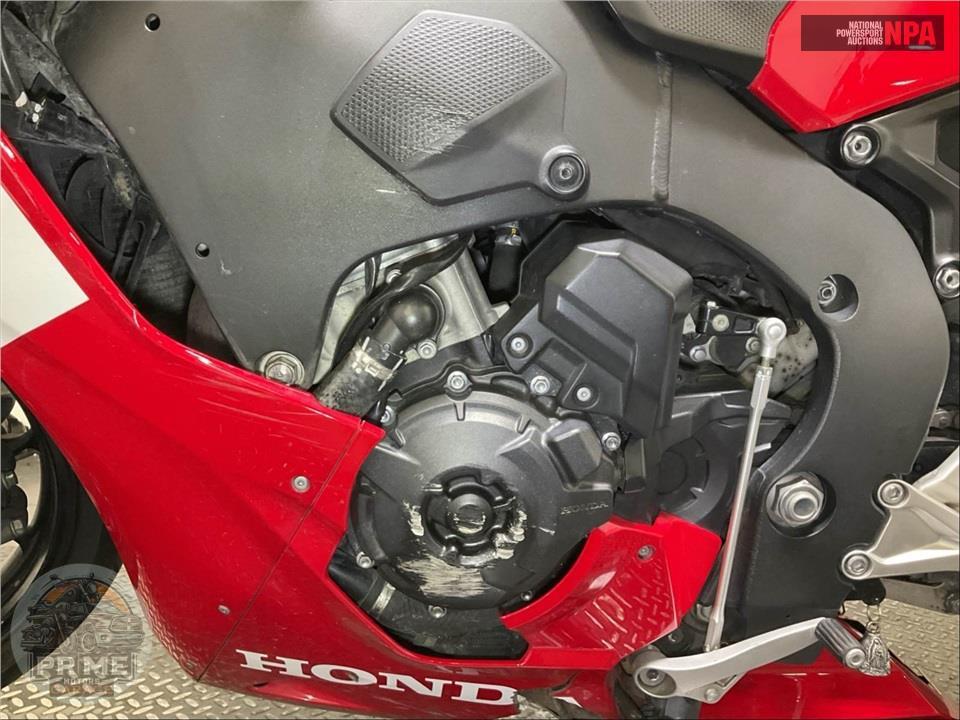 2023 Honda CBR1000RR — фото 7