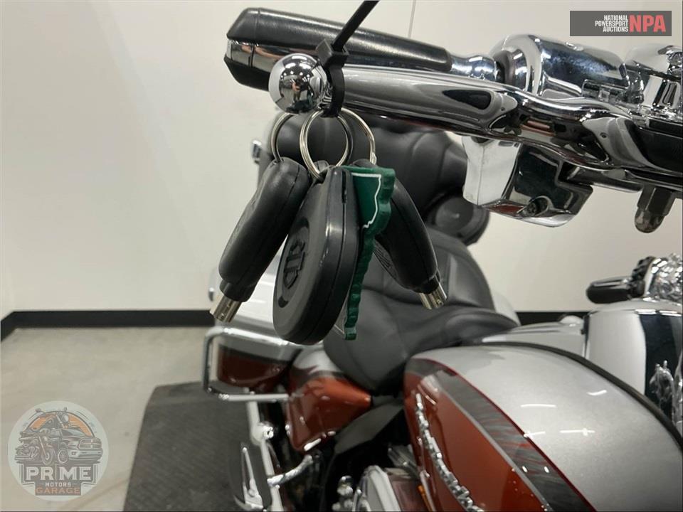 2014 Harley-Davidson FLHTKSE CVO ULTRA LIMITED — фото 11