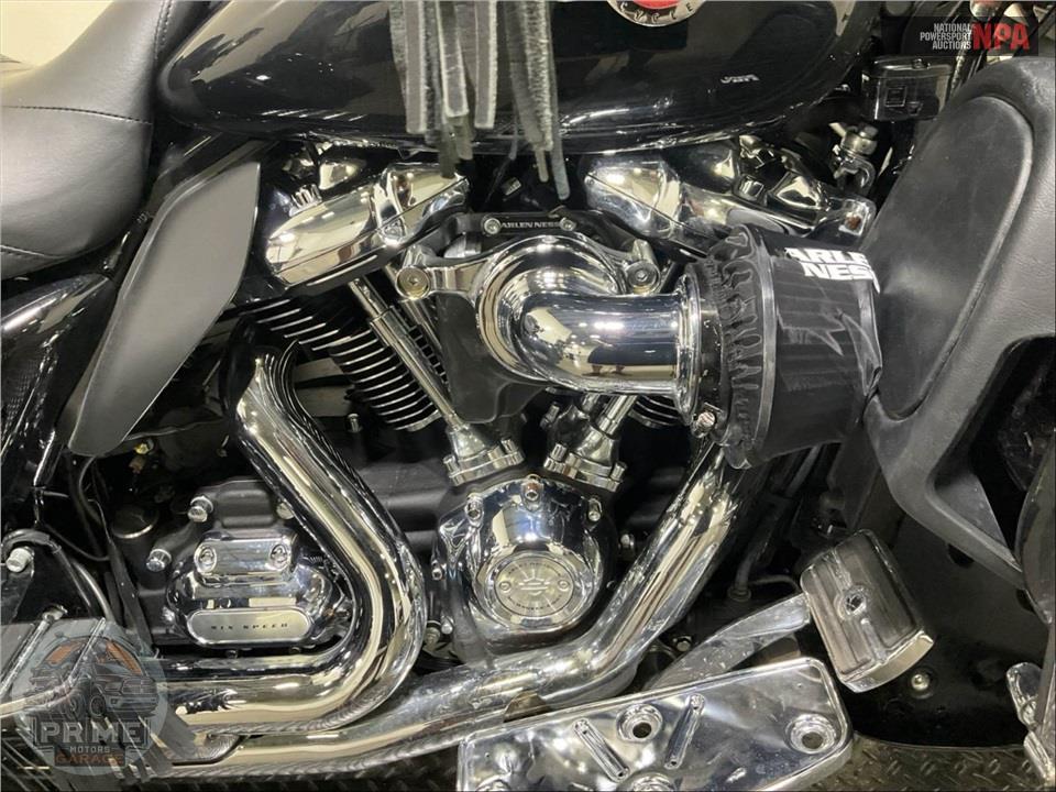 2023 Harley-Davidson FLHTCUTG TRI GLIDE ULTRA CLASSIC — фото 6