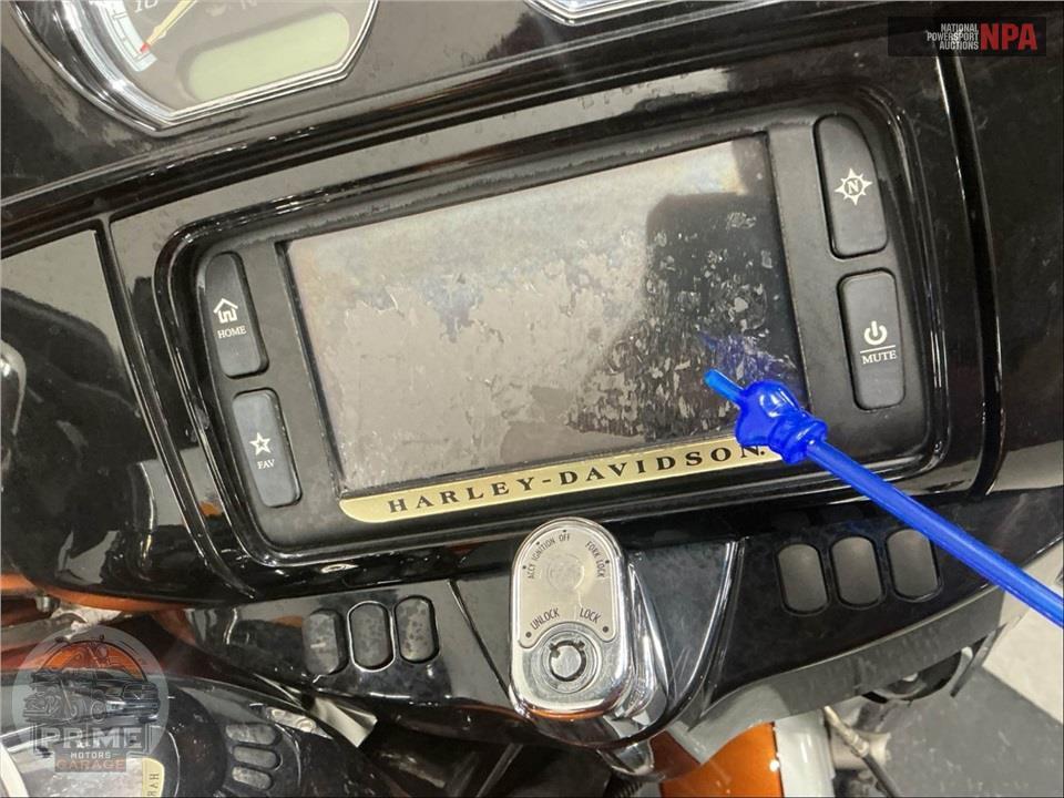 2014 Harley-Davidson FLHTK ELECTRA GLIDE ULTRA LIMITED — фото 33