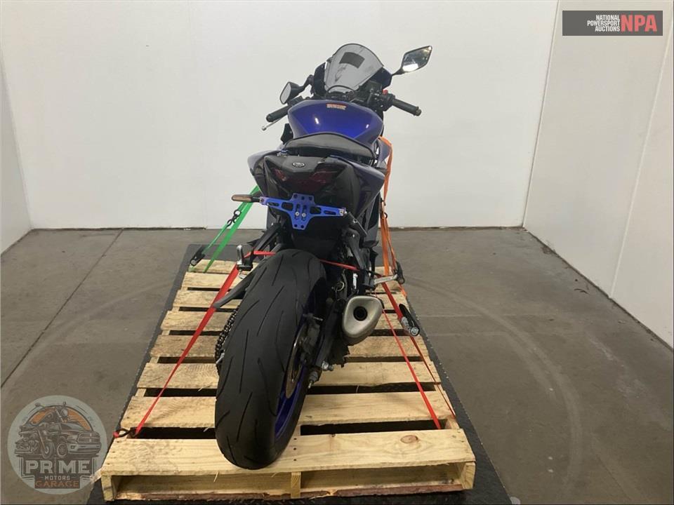 2024 Yamaha YZF-R3 — фото 4