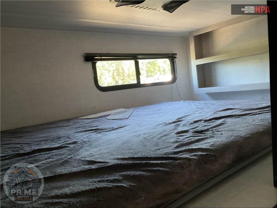 2022 East To West M-375BH-OK - TANDARA FIFTH WHEEL SERIES — фото 19