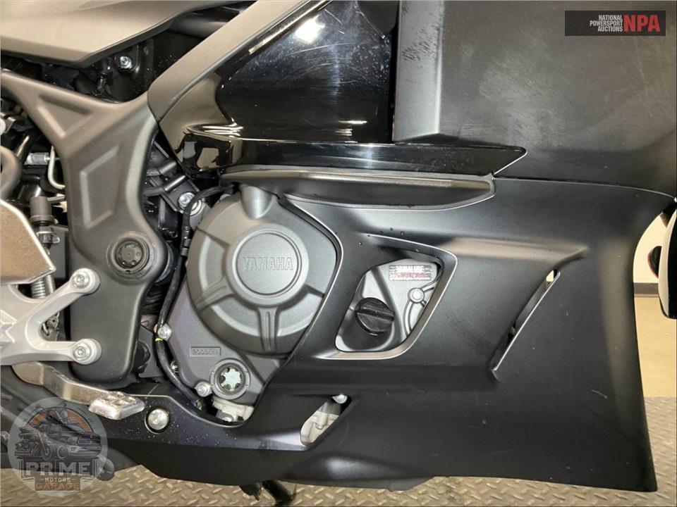 2025 Yamaha YZF-R3 — фото 7