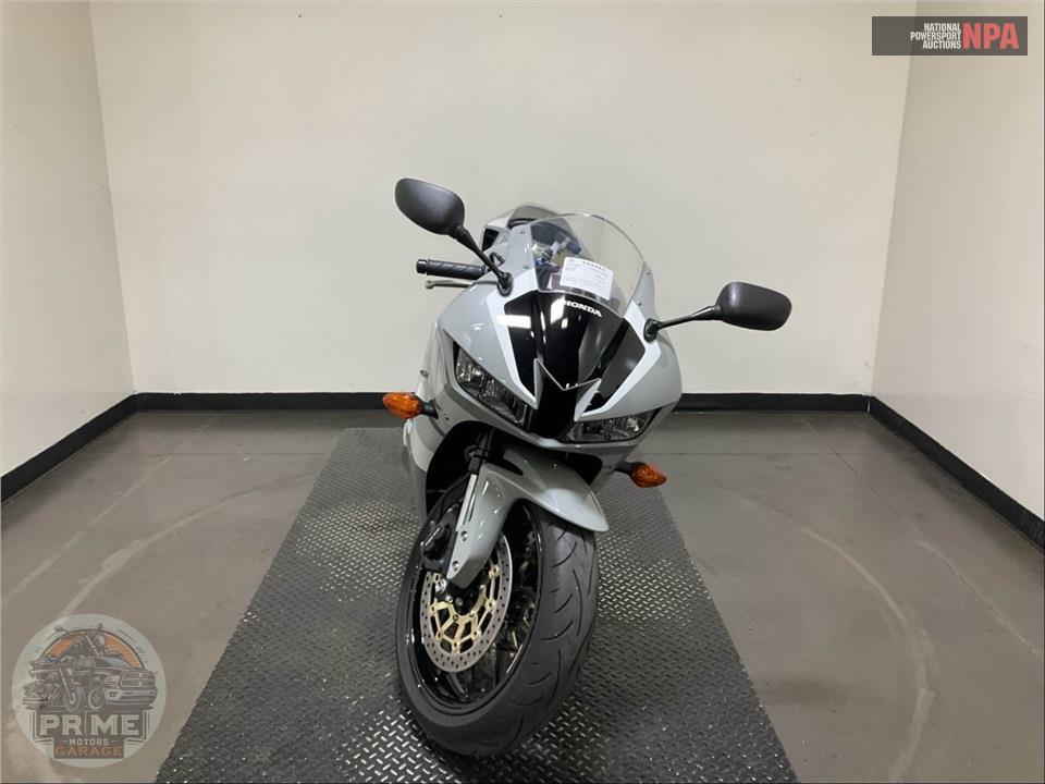 2026 Honda CBR600RR — фото 2