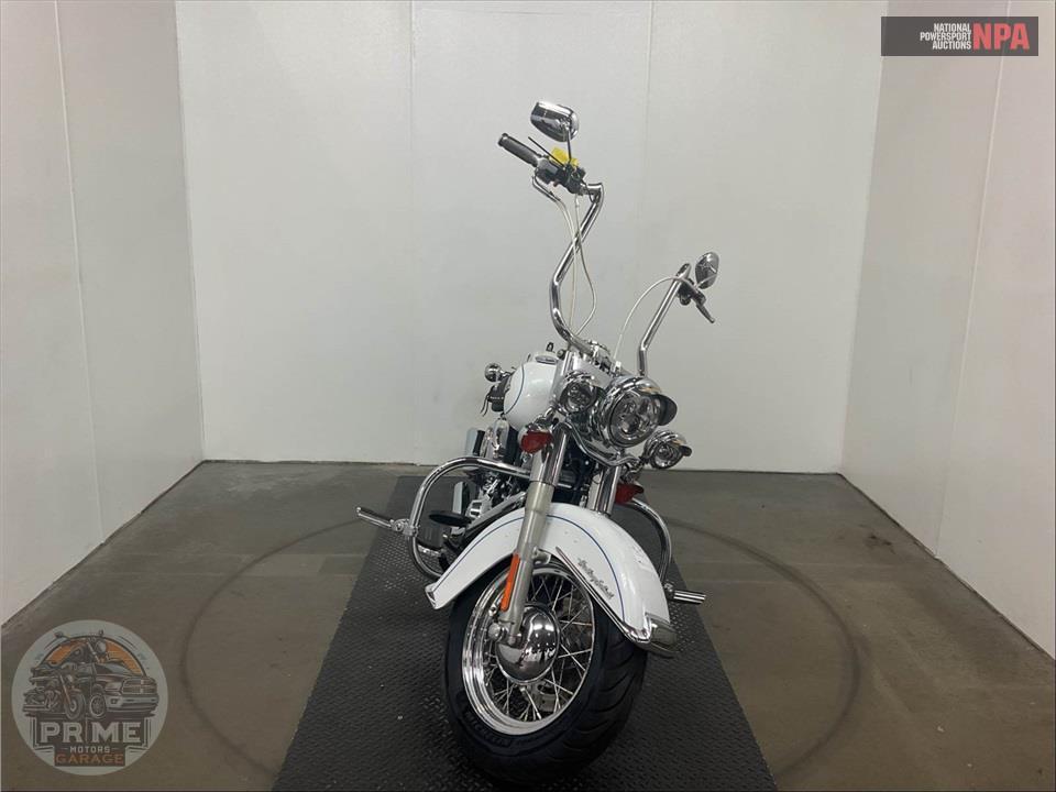 2012 Harley-Davidson FLSTC HRTG SFTL CLSC — фото 2