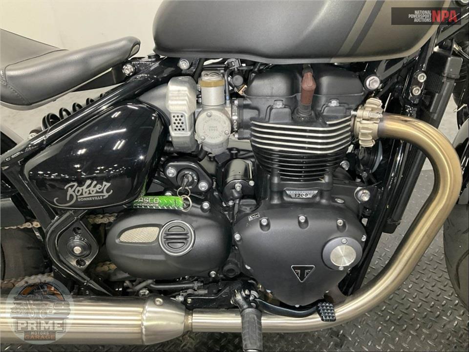 2023 Triumph BONNEVILLE BOBBER — фото 6