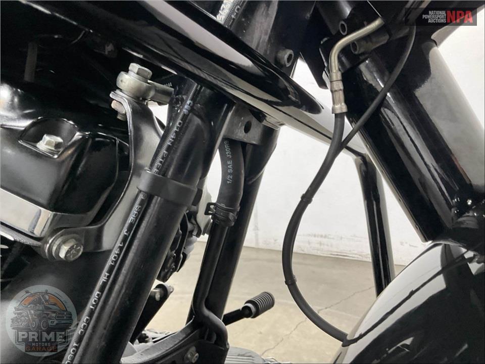 2019 Harley-Davidson FLHXS STREET GLIDE SPECIAL — фото 12