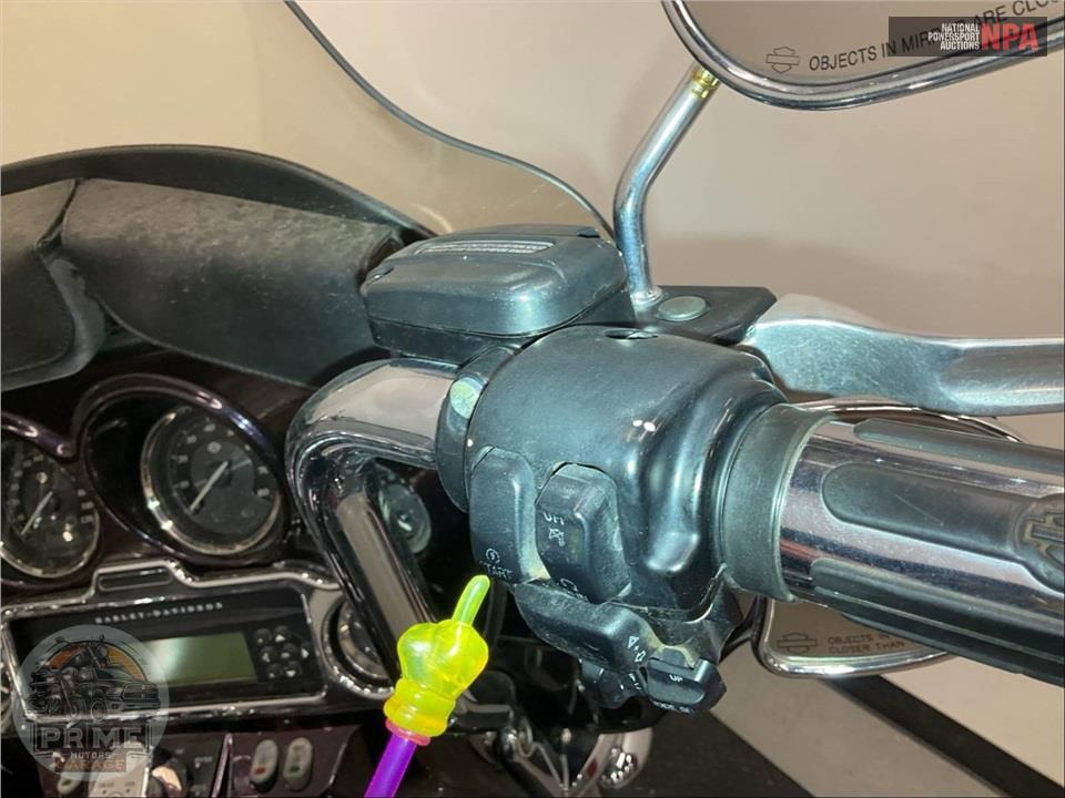 2013 Harley-Davidson FLHTCU UL CLSC EL GLIDE — фото 58