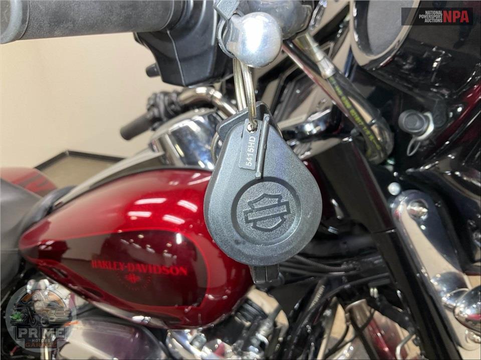 2017 Harley-Davidson FLHXS STREET GLIDE SPECIAL — фото 10