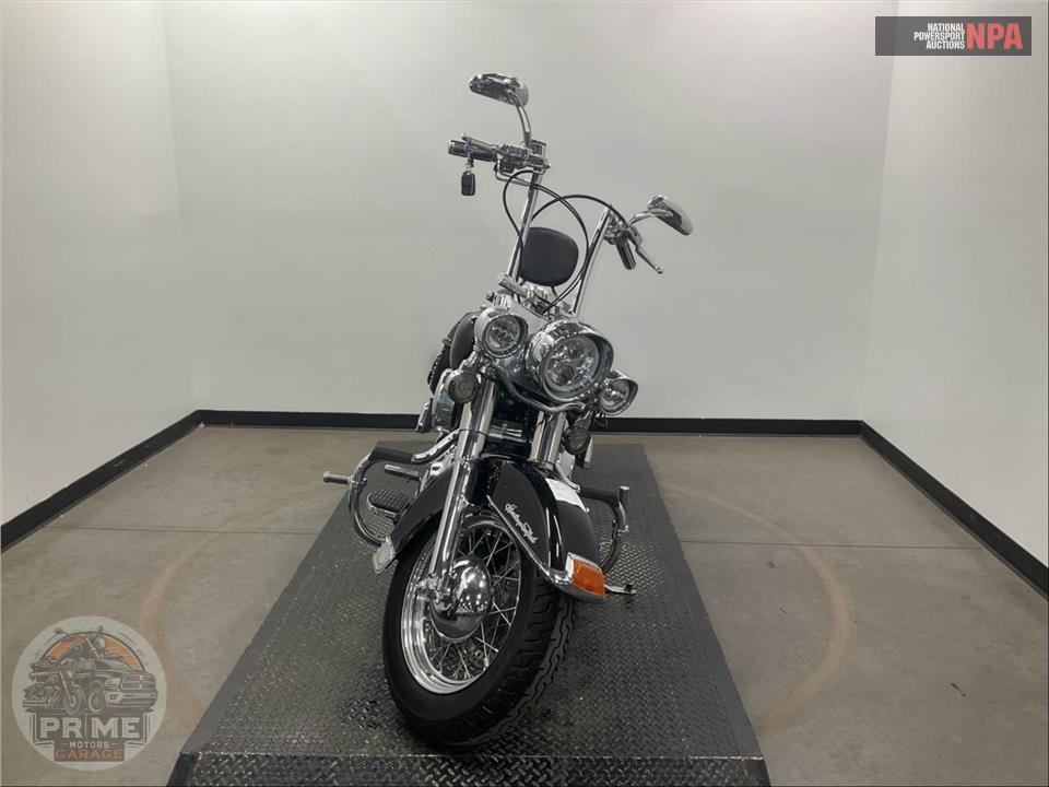 2001 Harley-Davidson FLSTC HERITAGE SOFTAIL CLASSIC — фото 2