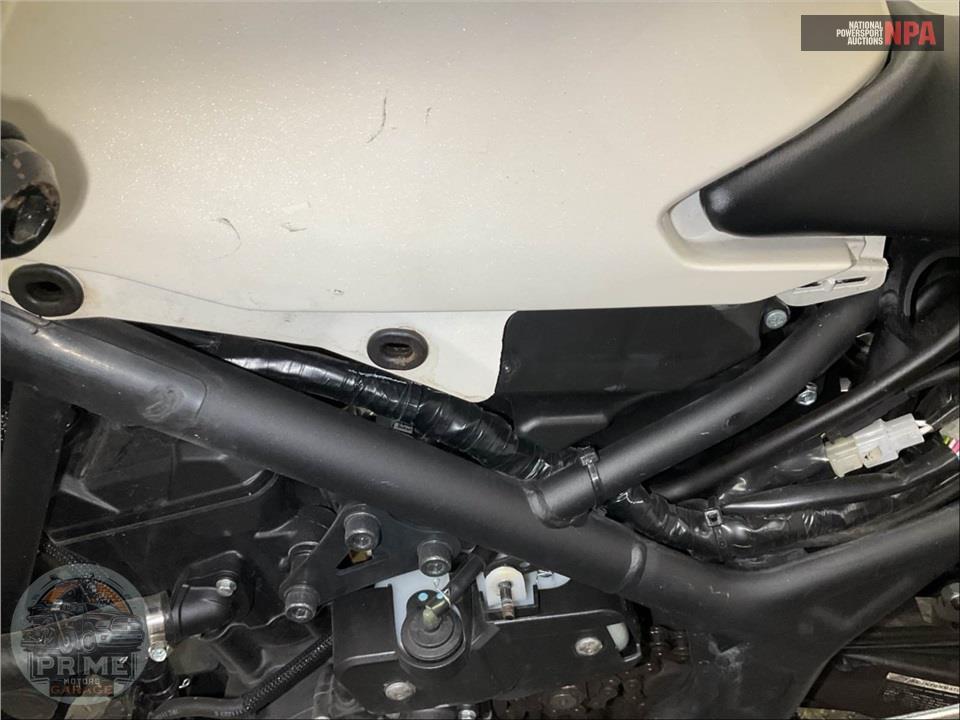 2024 Yamaha YZF-R3 — фото 27