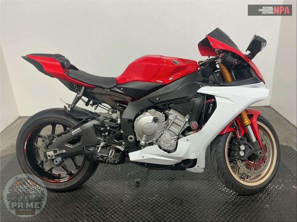2015 Yamaha YZF-R1 — фото 1