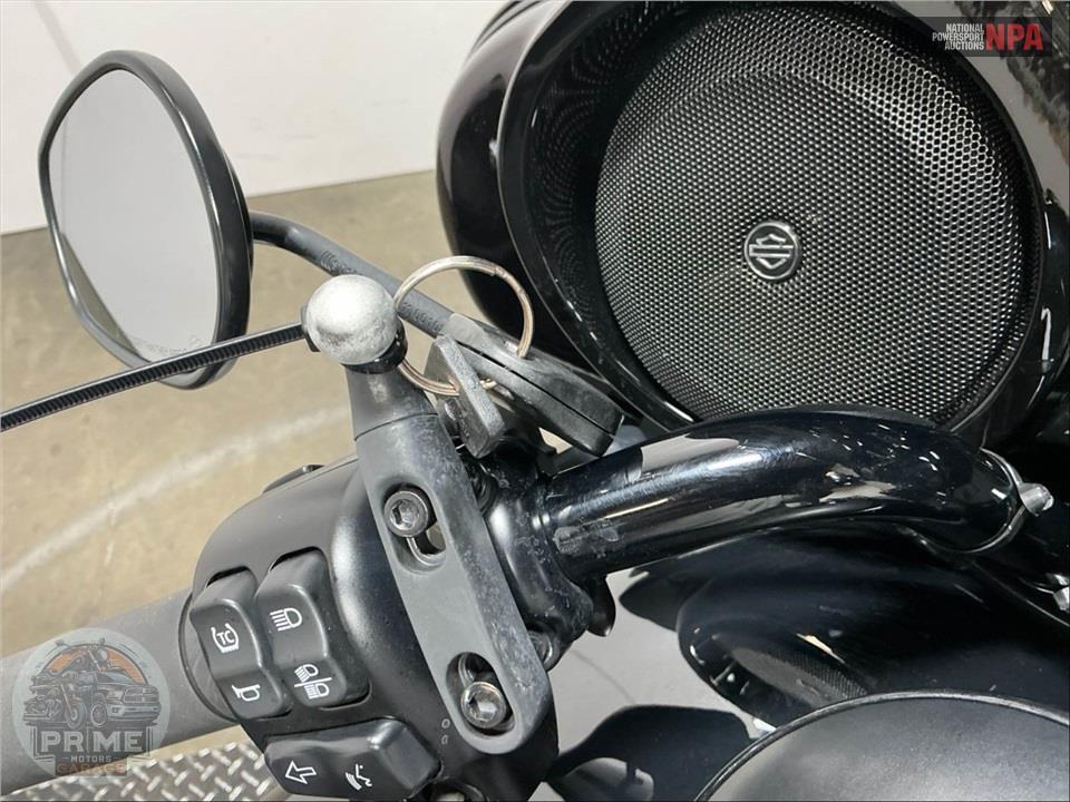 2023 Harley-Davidson FLHTK ELECTRA GLIDE ULTRA LIMITED — фото 9
