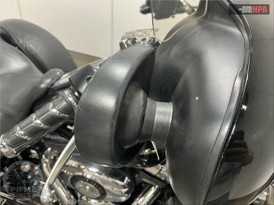 2010 Harley-Davidson FLHXXX STREET GLIDE TRIKE — фото 35