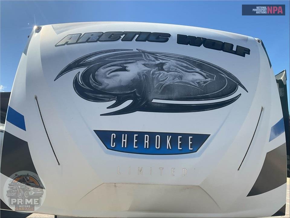 2018 Cherokee By Forest River M-315TBH8 ARCTIC WOLF FIFTH WHEEL SERIES — фото 58