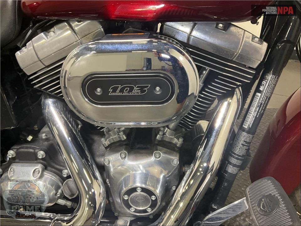 2016 Harley-Davidson FLD-103 DYNA SWITCHBACK — фото 6
