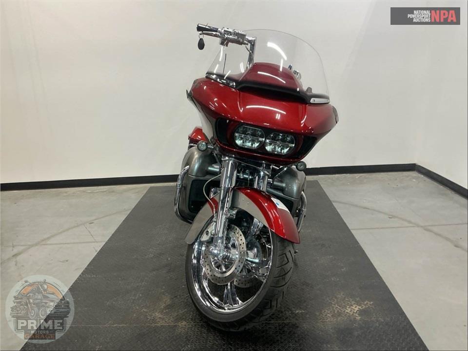 2016 Harley-Davidson FLTRUSE CVO ROAD GLIDE ULTRA — фото 2