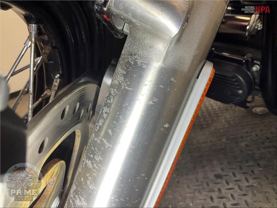 2015 Harley-Davidson FLS SOFTAIL SLIM — фото 27