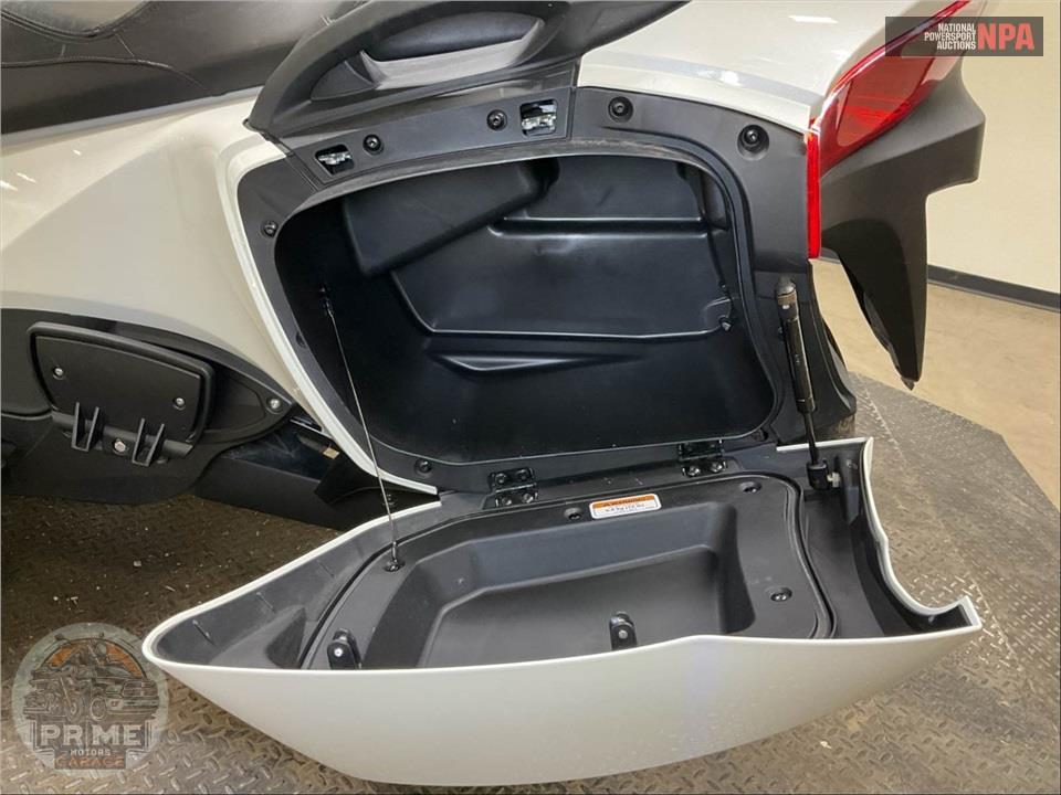2017 Can-Am SPYDER RT-S SE6 — фото 18