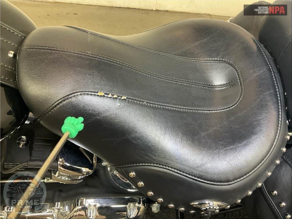 2015 Harley-Davidson FLSTC HERITAGE SOFTAIL CLASSIC — фото 27
