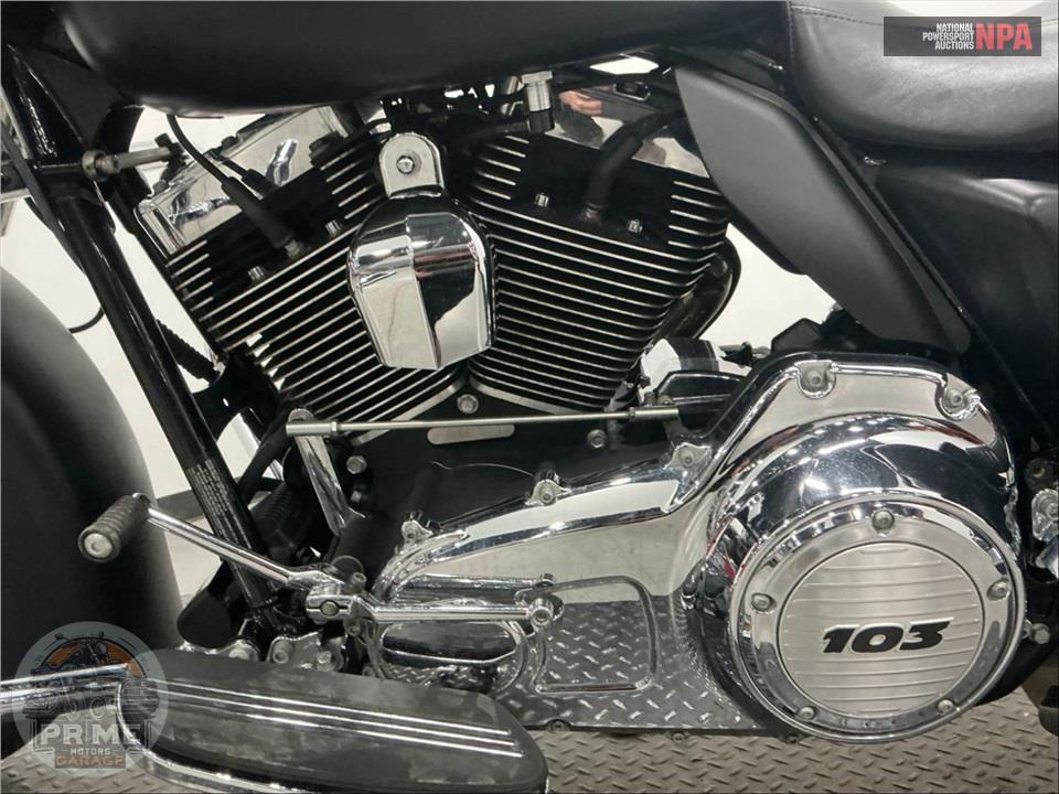 2013 Harley-Davidson FLHX STREET GLIDE — фото 7