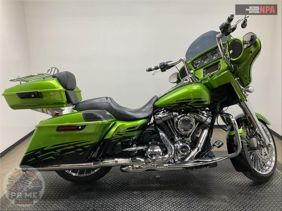 2017 Harley-Davidson FLHXS STREET GLIDE SPECIAL — фото 1