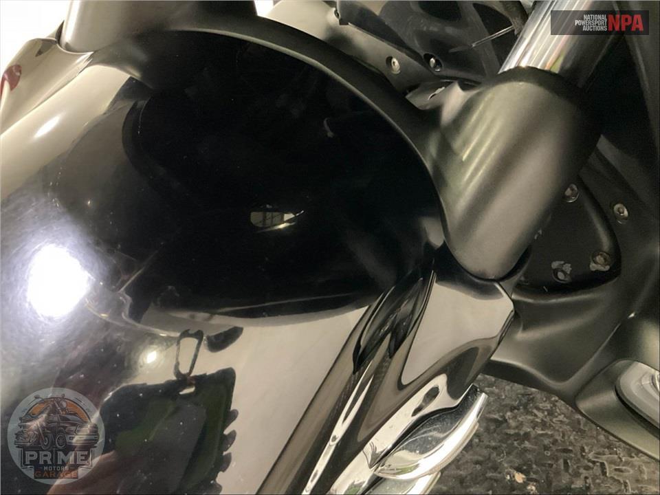 2013 Honda GL1800BD GOLDWING F6B — фото 13