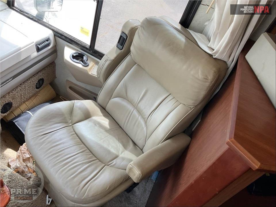 2005 Itasca M-38R-WORKHORSE (**) - SUNCRUISER SERIES — фото 18