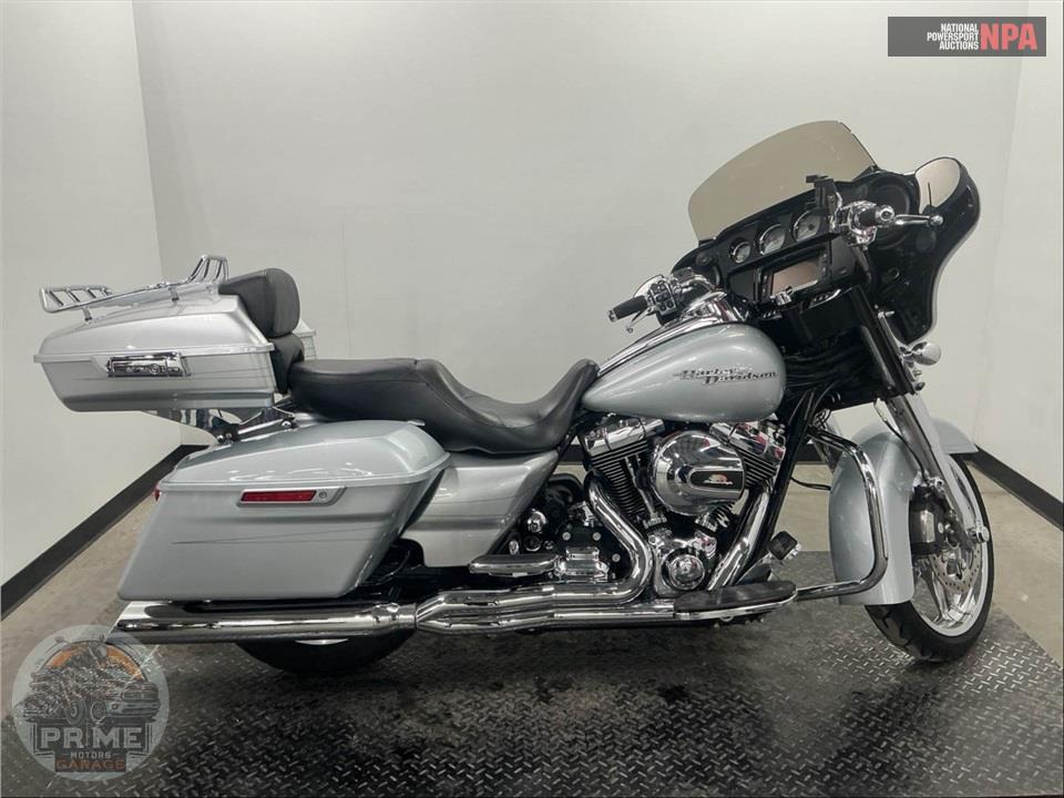 2015 Harley-Davidson FLHXS STREET GLIDE SPECIAL — фото 1
