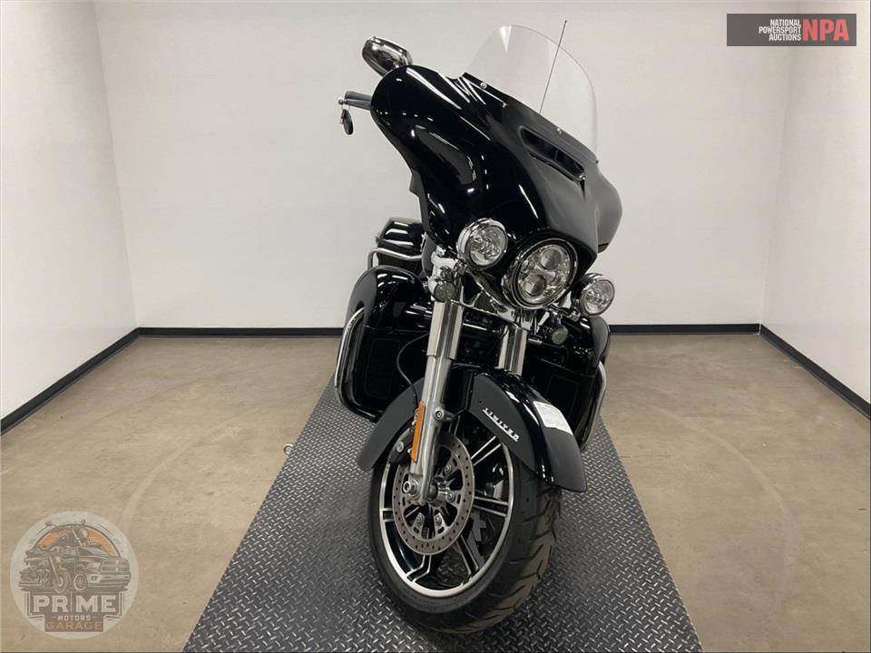 2023 Harley-Davidson FLHTK ELECTRA GLIDE ULTRA LIMITED — фото 2