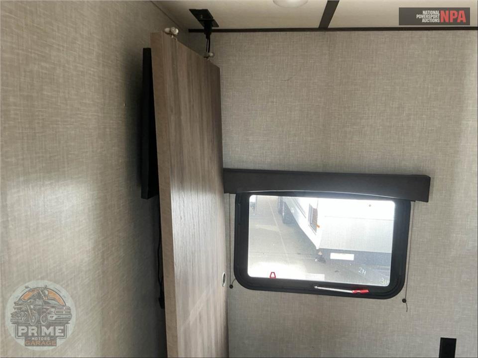 2021 Crossroads Rv M-270 BH ZINGER LITE SERIES — фото 13
