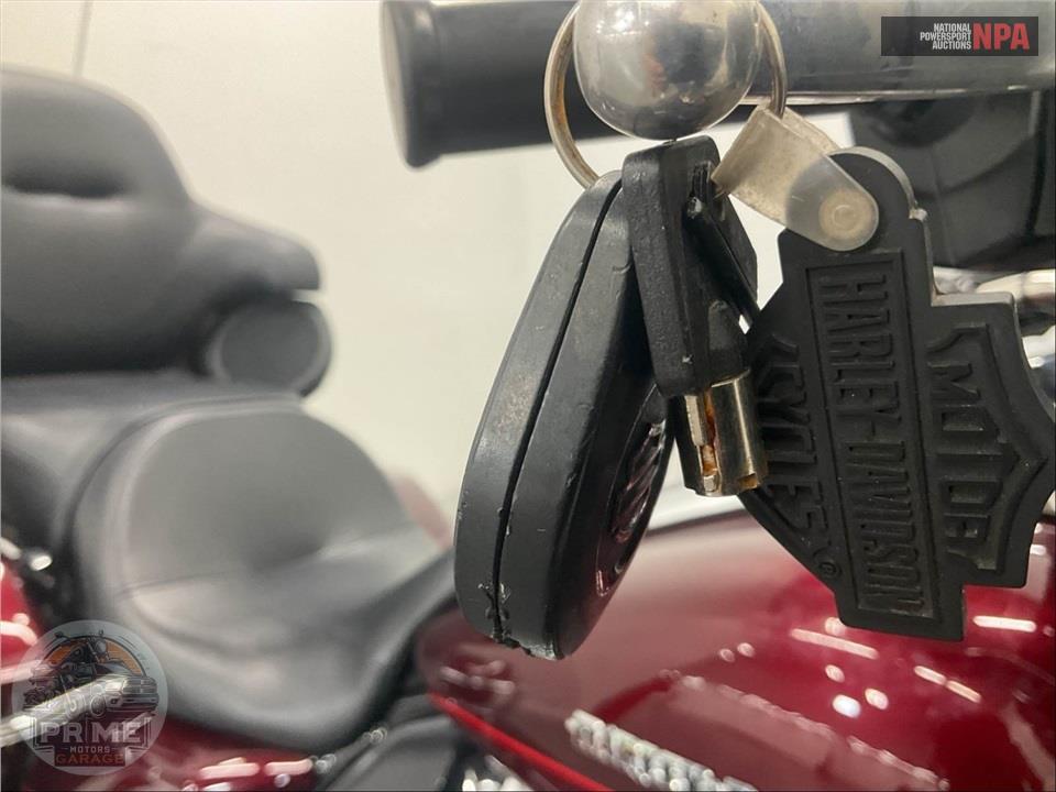2017 Harley-Davidson FLHTKL ULTRA LIMITED LOW — фото 10