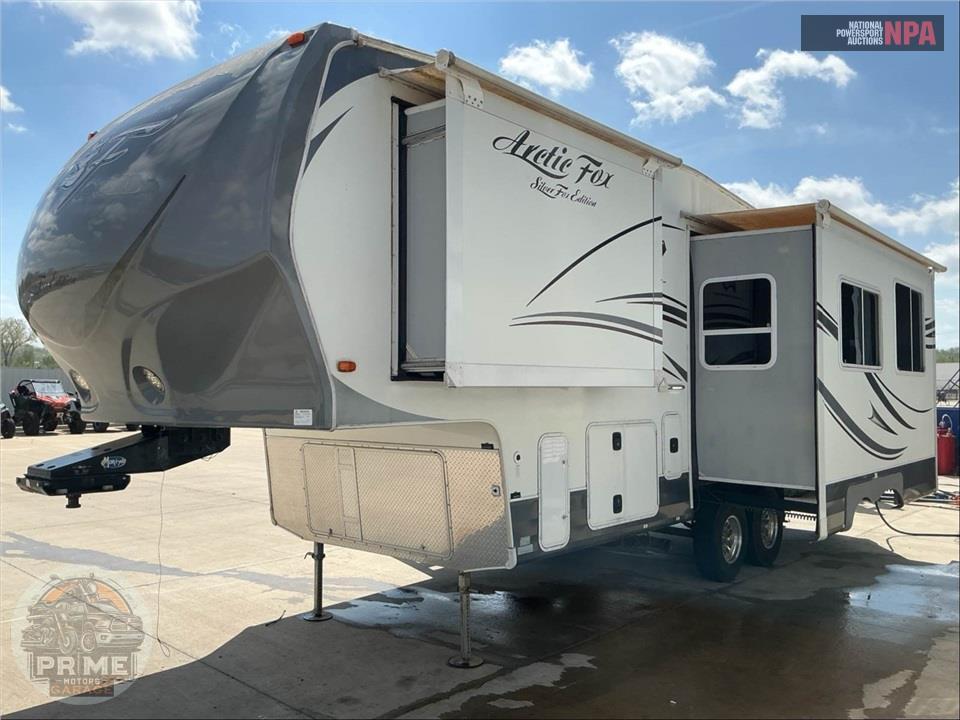 2015 Arctic Fox M-27-5L - SILVER FOX EDITION FIFTH WHEEL SERIES — фото 2