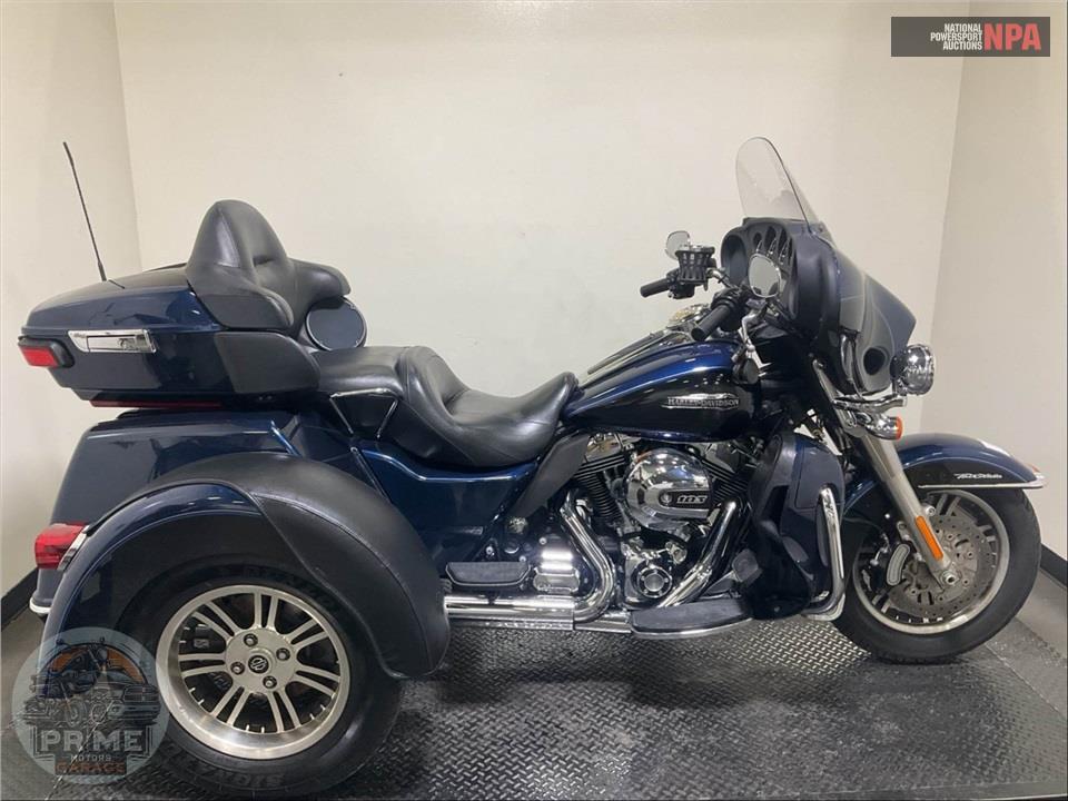 2014 Harley-Davidson FLHTCUTG TRIGLIDE ULTRA CLASSIC — фото 1