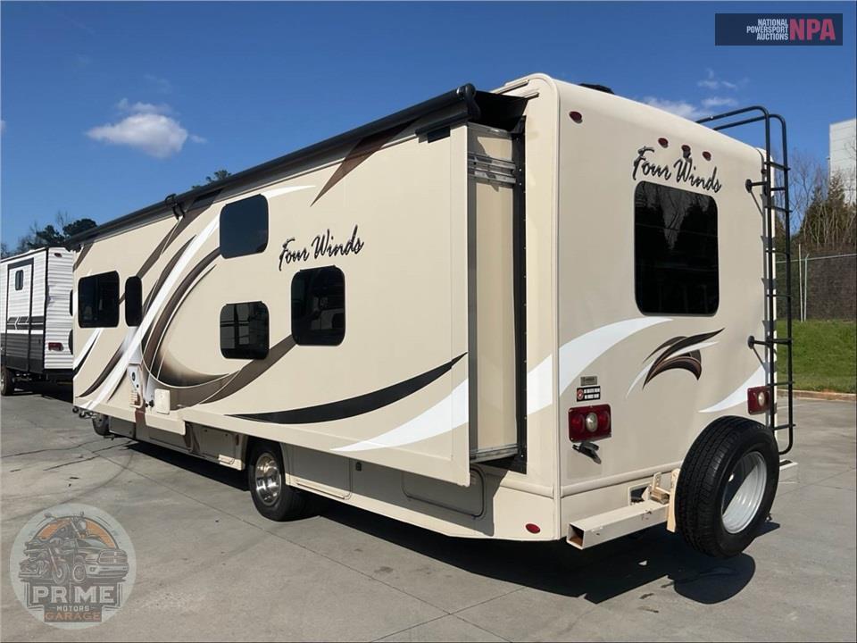2018 Thor Motor Coach M-31E E450-V10 - FOUR WINDS SERIES — фото 4