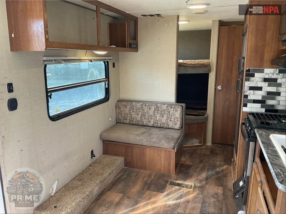 2016 Keystone Rv M-2600TB SUMMERLAND SERIES — фото 8