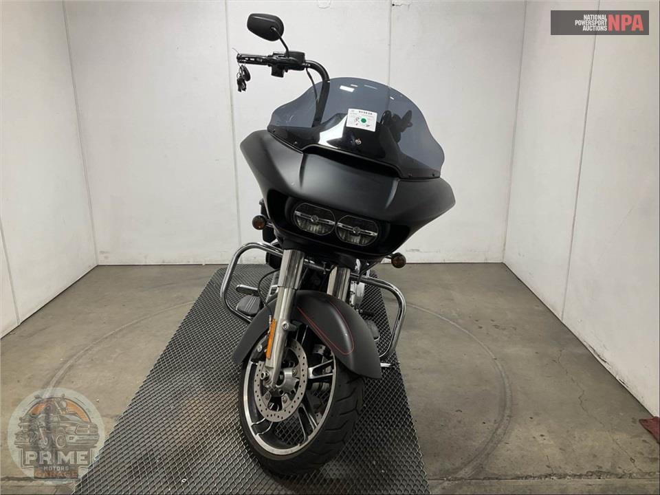 2015 Harley-Davidson FLTRXS ROAD GLIDE SPECIAL — фото 2