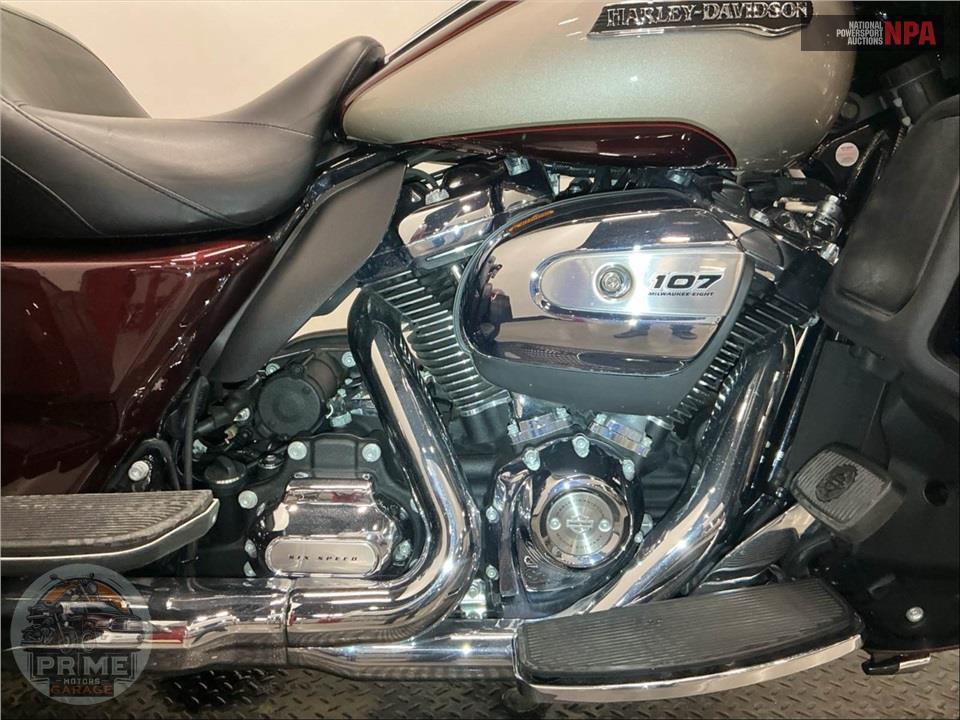 2018 Harley-Davidson FLHTCUTG TRI GLIDE ULTRA — фото 6