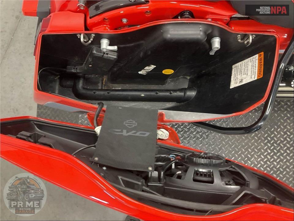 2024 Harley-Davidson FLTRXSE CVO ROAD GLIDE — фото 18