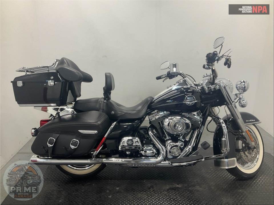 2010 Harley-Davidson FLHRC ROAD KING CLASSIC — фото 1