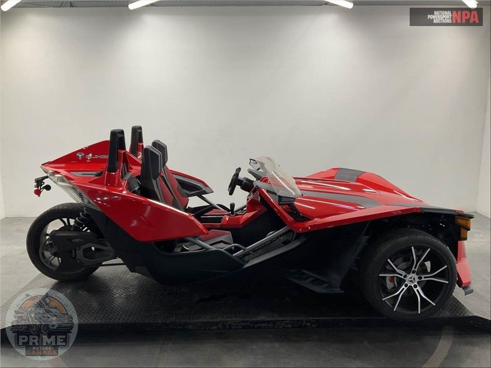 2015 Polaris SLINGSHOT SL — фото 1